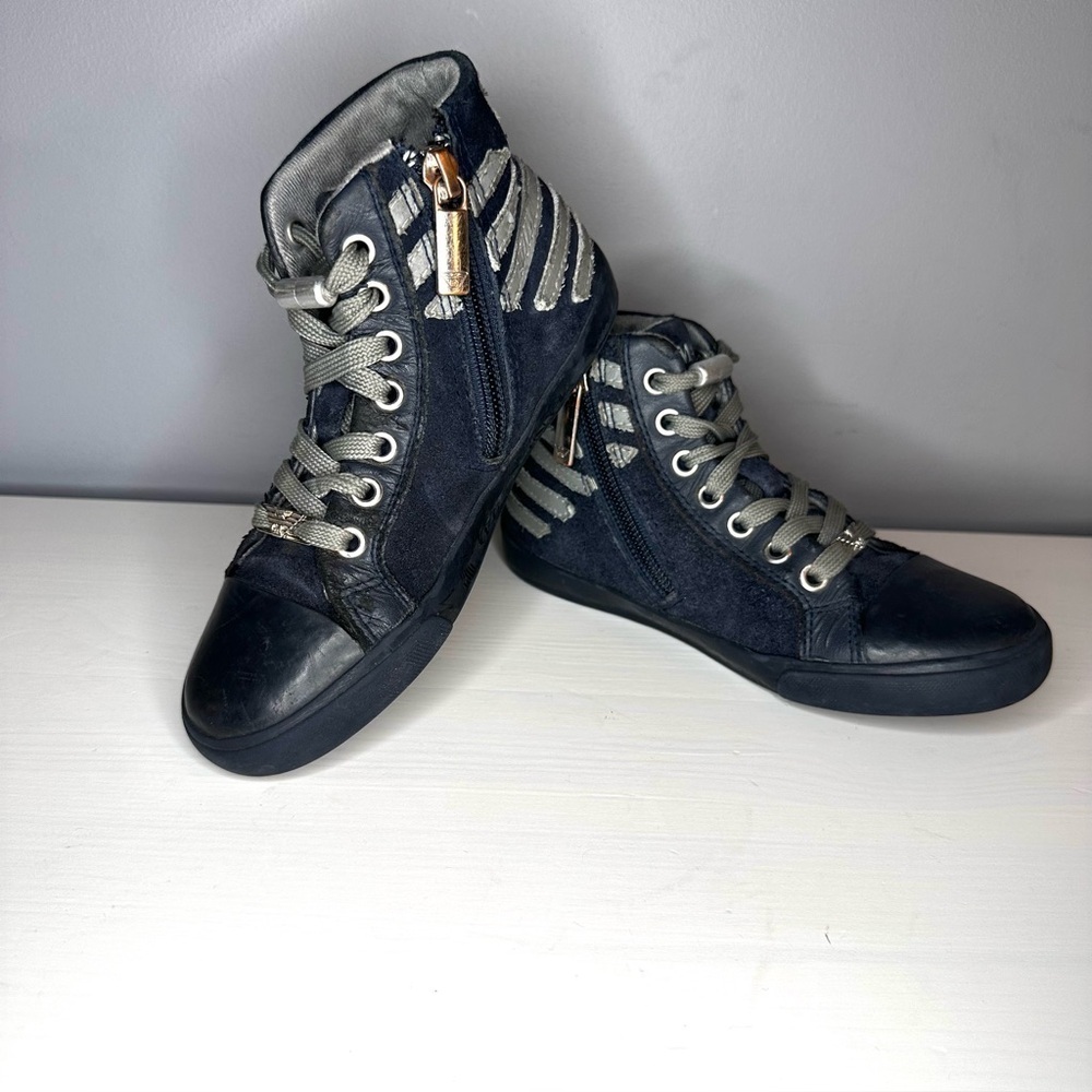 Armani Junior Toddler High Tops Size 11.5 Navy & Grey - side zip EUC